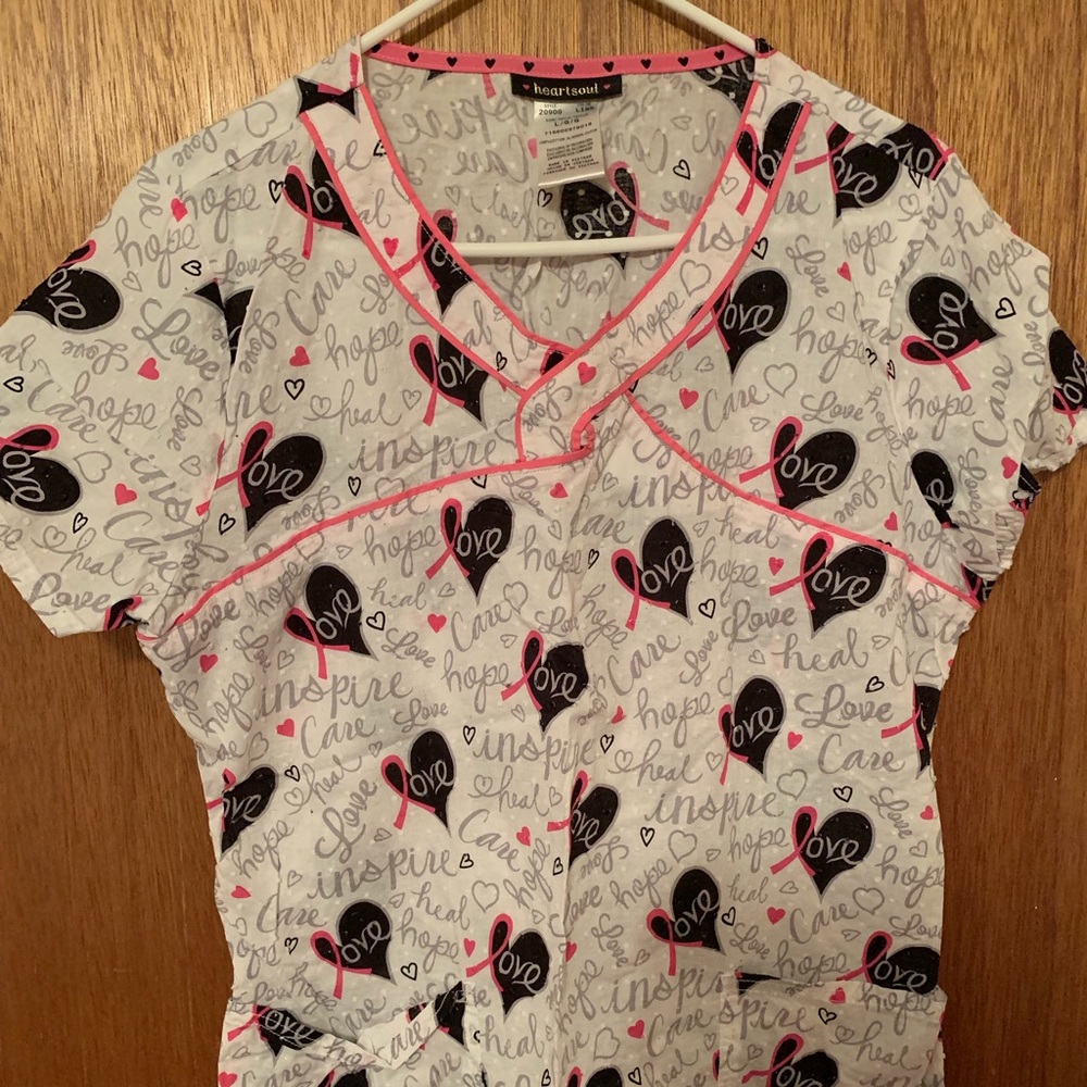 Heart and soul women’s scrub top